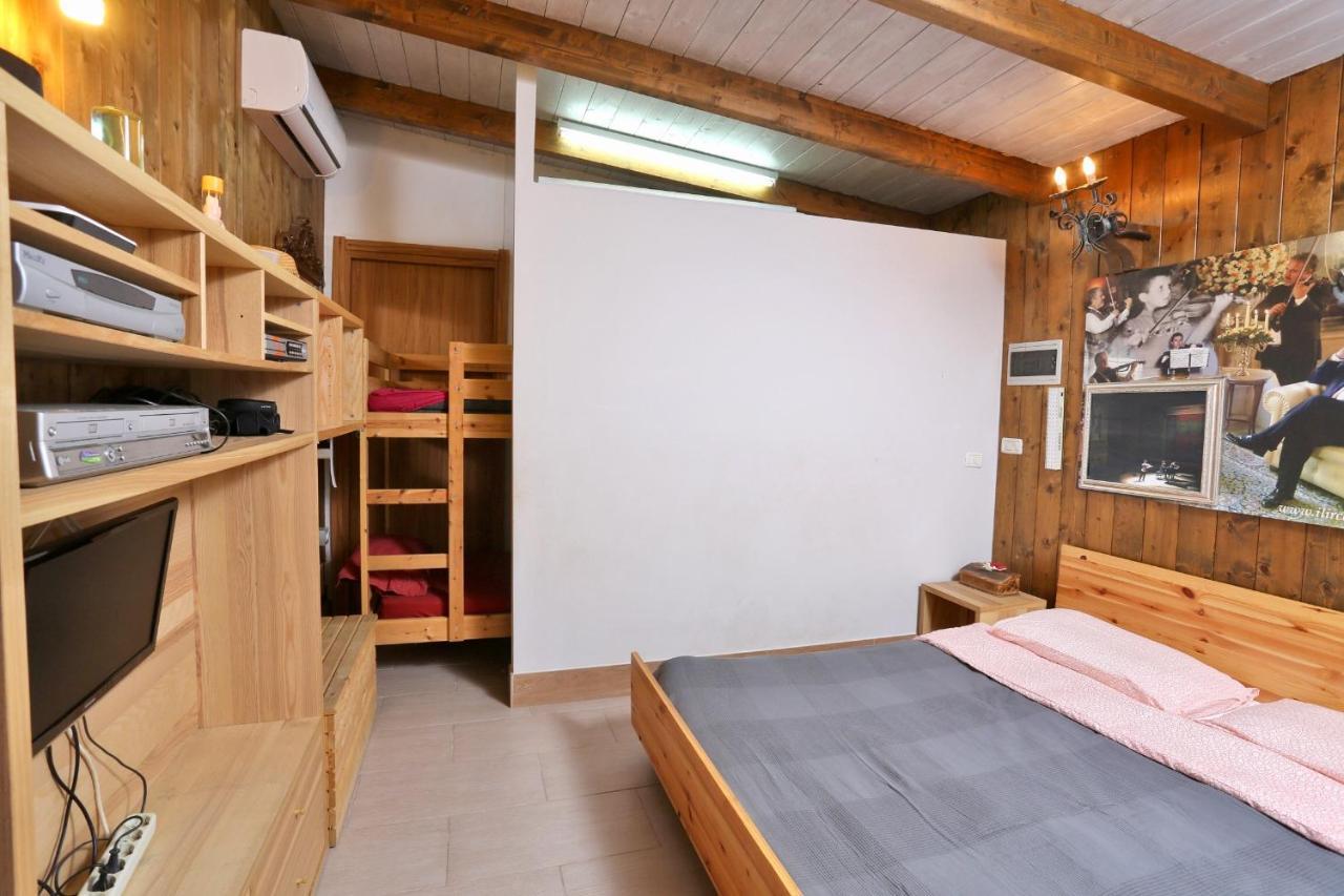 Music House A Castellana Grotte Confinante Via Per Turi 500M Dalle Grotte Kültér fotó